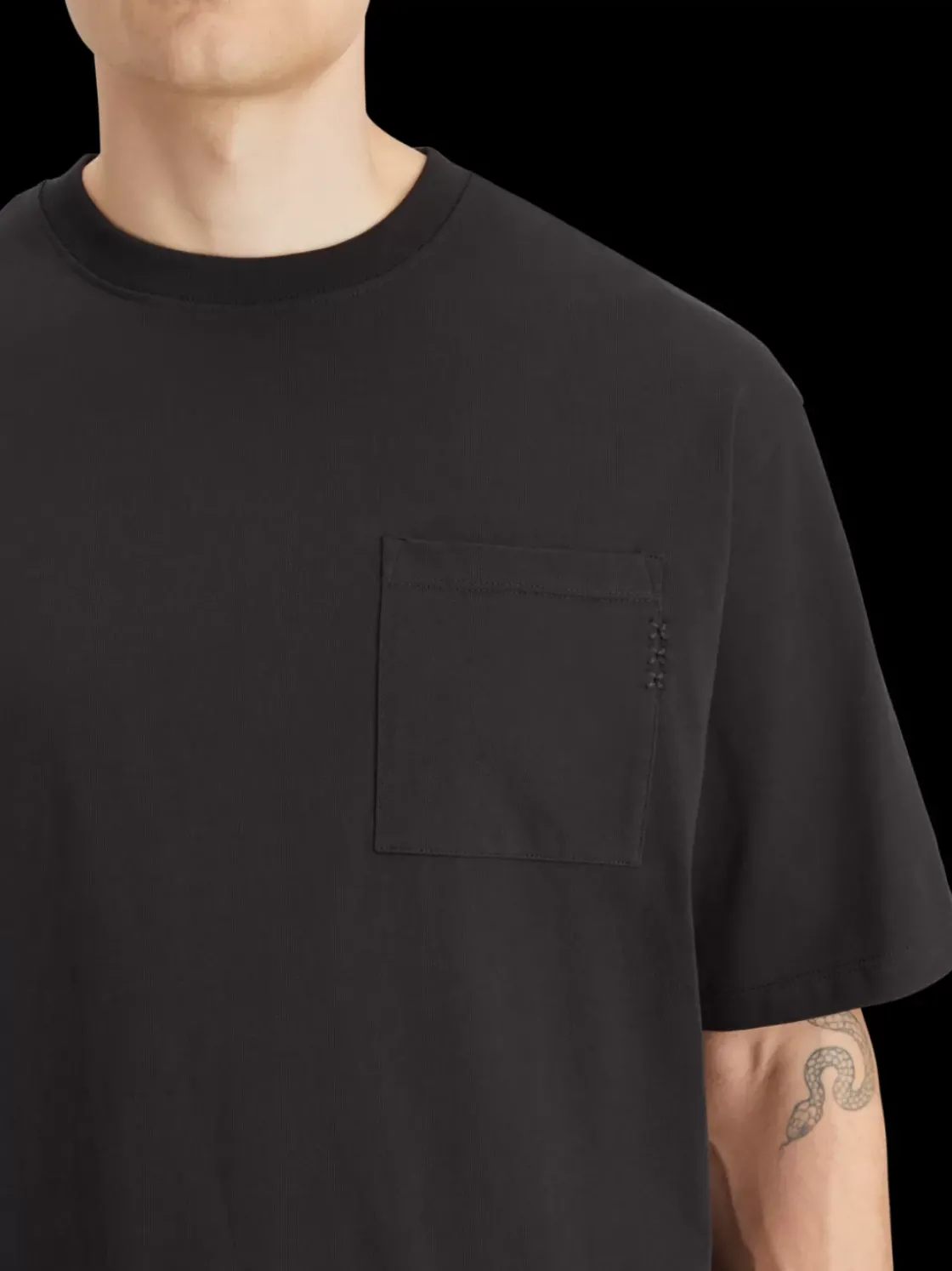 Essential - 3 CROSSES LOOSE FIT POCKET T-SHIRT-Scotch & Soda New