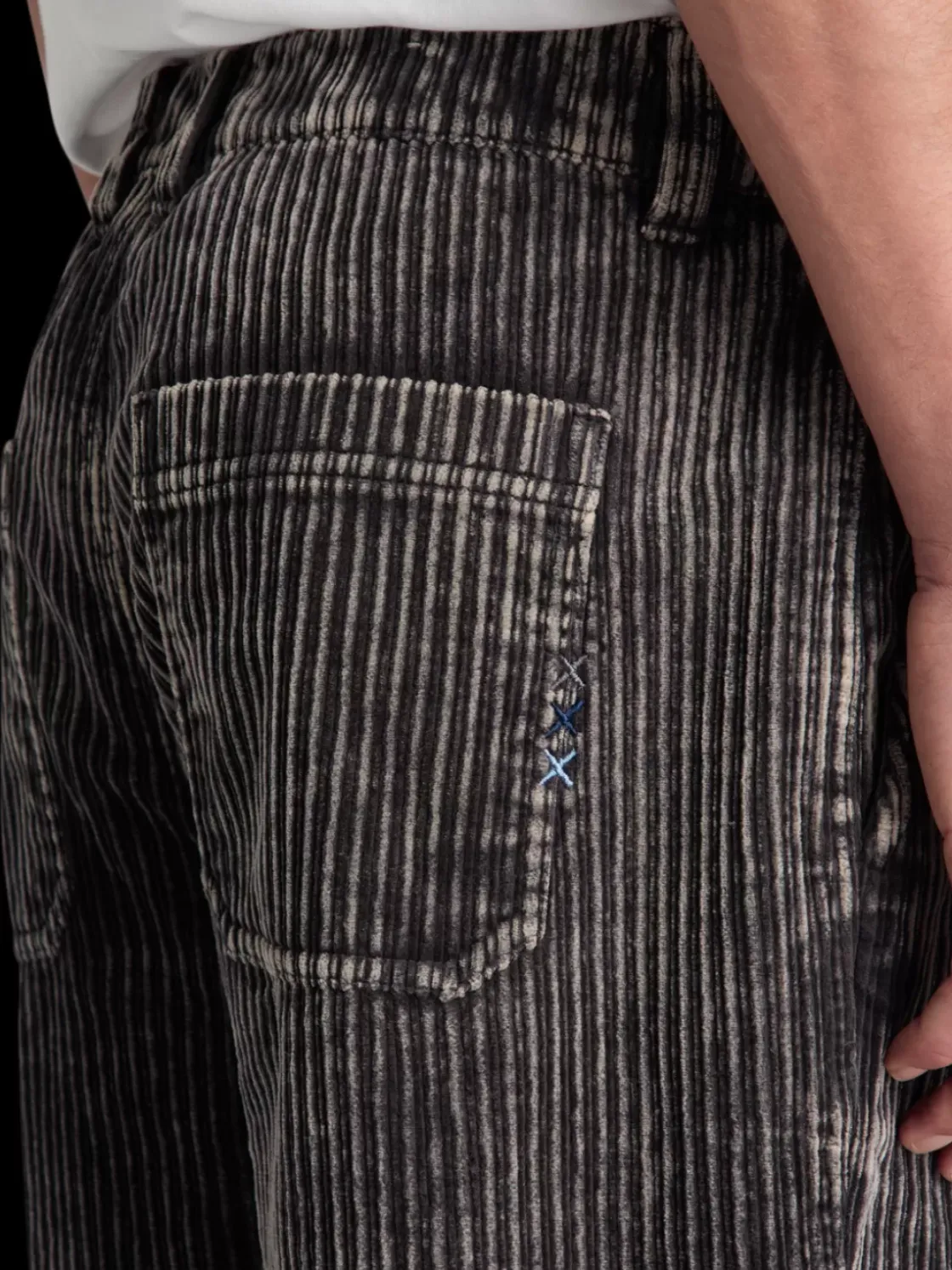 LOOSE TAPERED PLEATED WASHED CORDUROY CHINO-Scotch & Soda Online