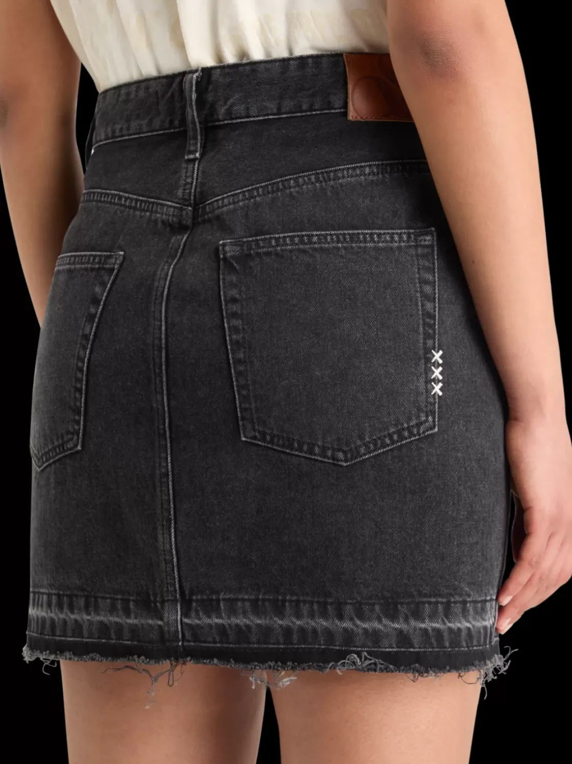 WASHED BLACK DENIM MINI SKIRT WITH CARGO POCKETS-Scotch & Soda Online
